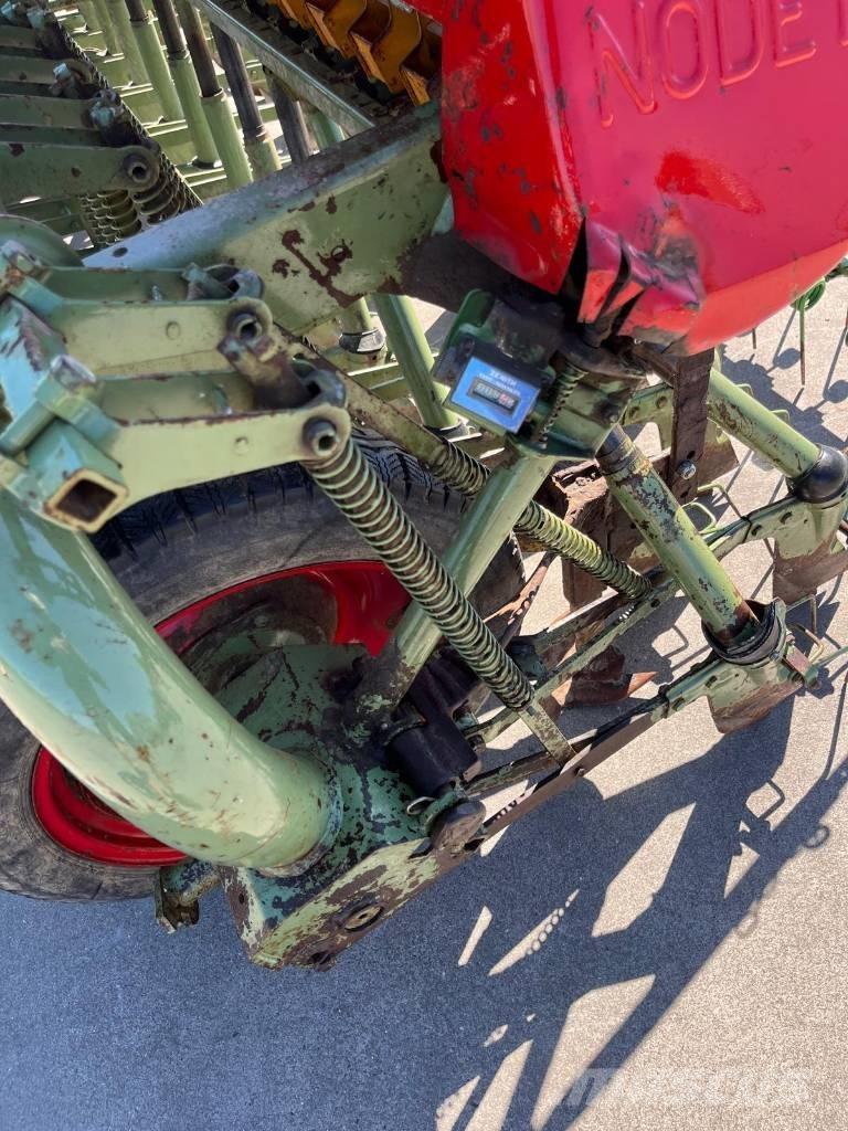 Nodet Zaaimachine Сеялки