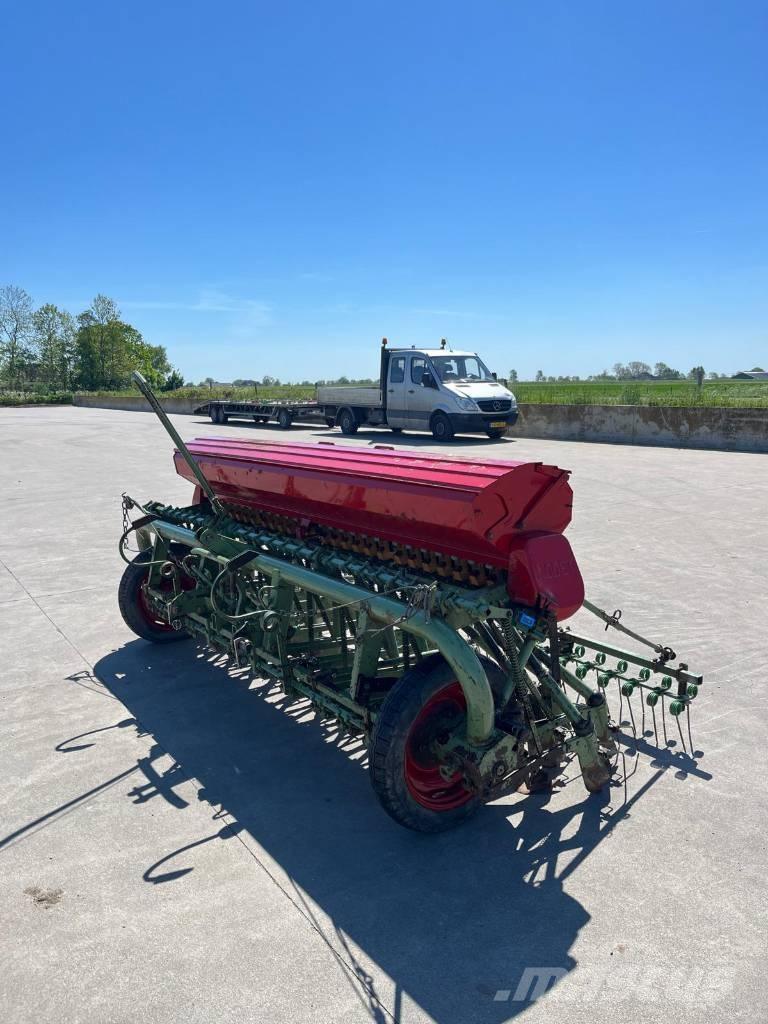 Nodet Zaaimachine Сеялки