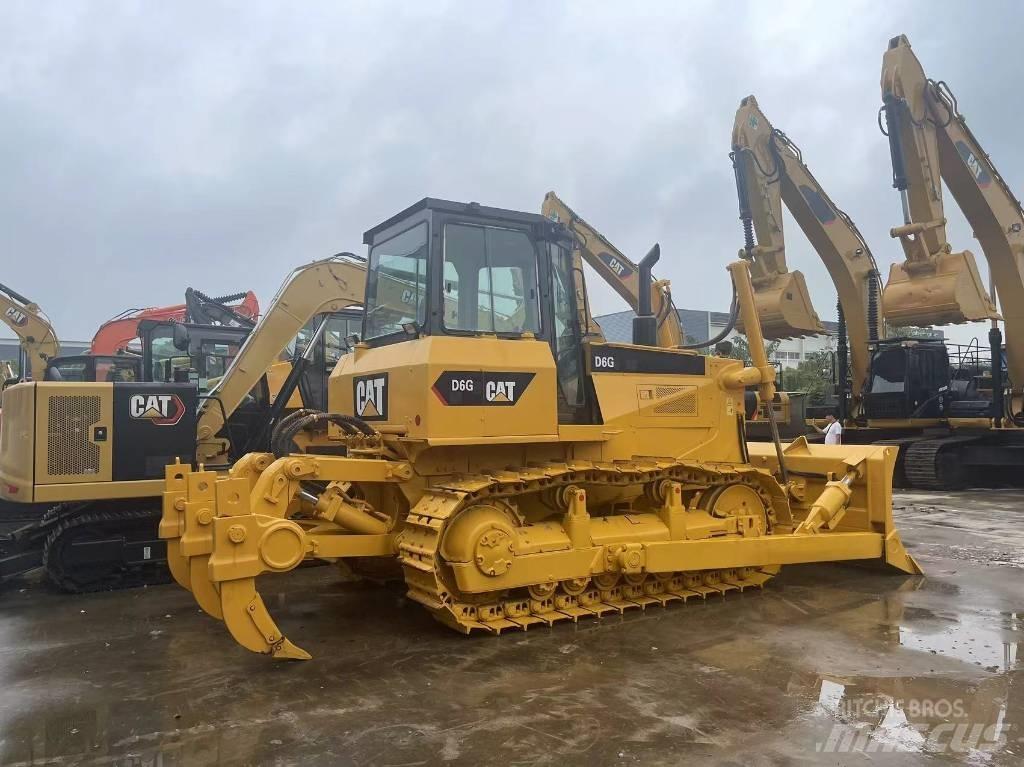 CAT D 6 G Гусеничные бульдозеры