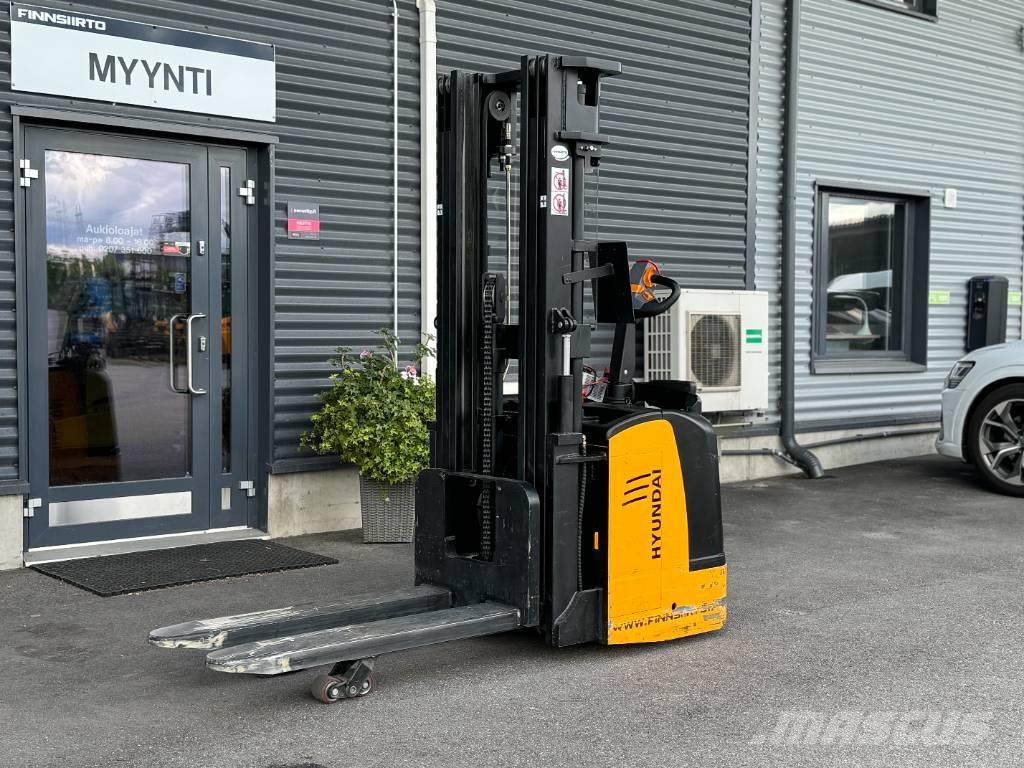 Hyundai 15ESR Самоходные электроштабелёры