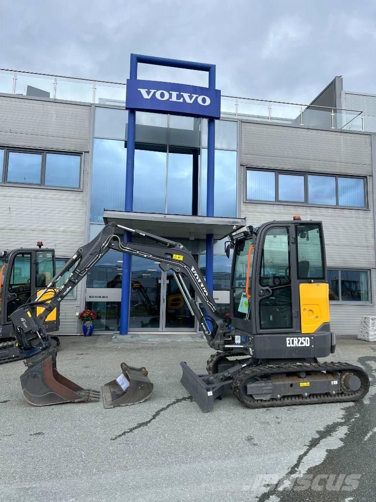 Volvo ECR 25 D Мини-экскаваторы