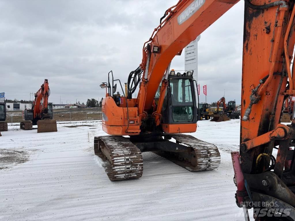 Doosan DX225 LC R Гусеничные экскаваторы
