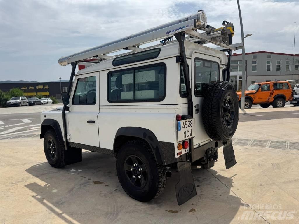 Land Rover Defender Легковые автомобили