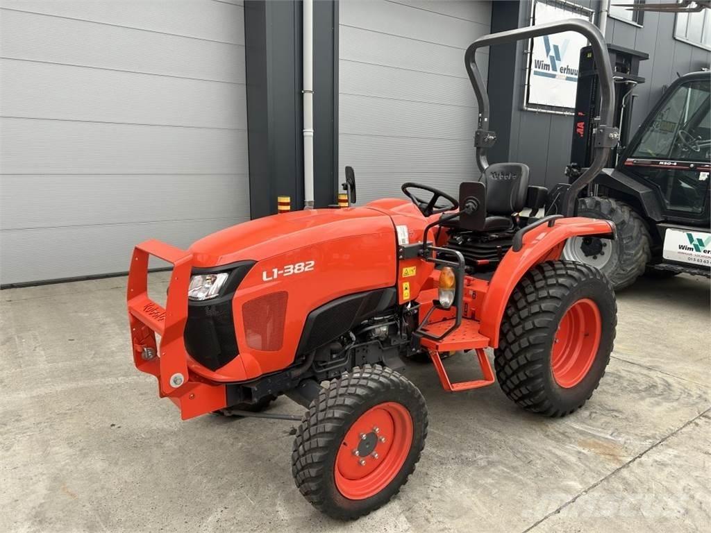 Kubota L1-382 (7325) Коммунальные тракторы