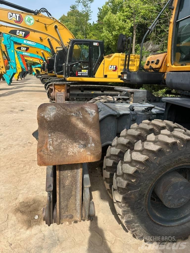 Hyundai R210W-9 Колёсные экскаваторы