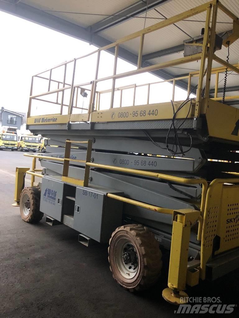SkyJack SJ 9250 RT Ножничные подъемники