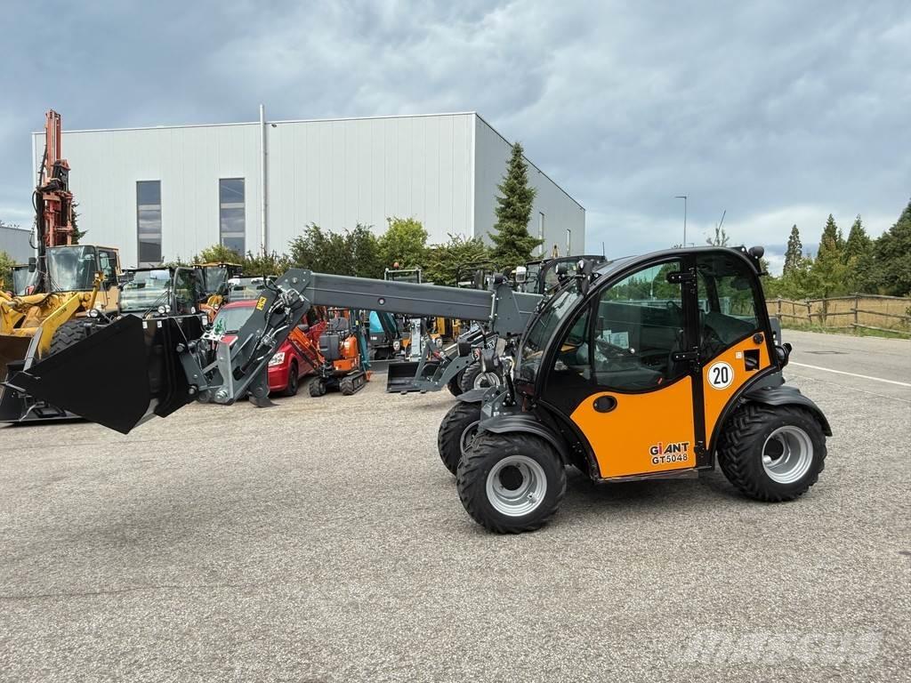 GiANT GT5048 Телескопические погрузчики