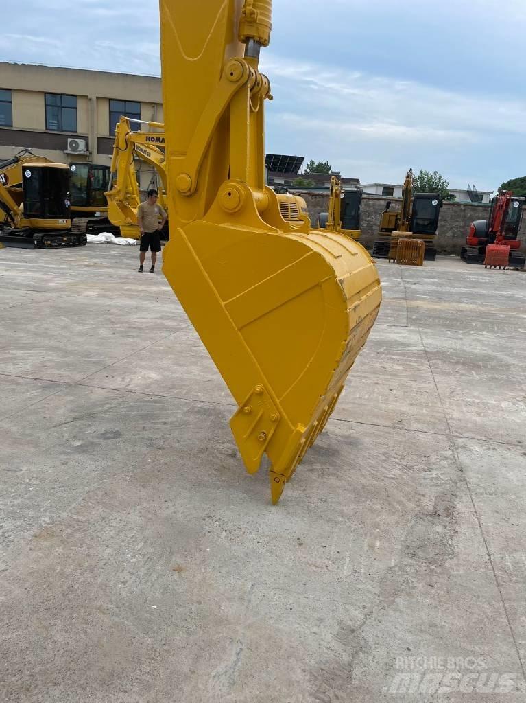 Komatsu pc220-7 Гусеничные экскаваторы
