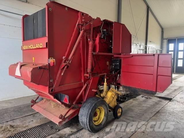 New Holland 654 Рулонные пресс-подборщики