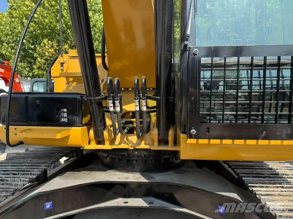 CAT 320 D Гусеничные экскаваторы