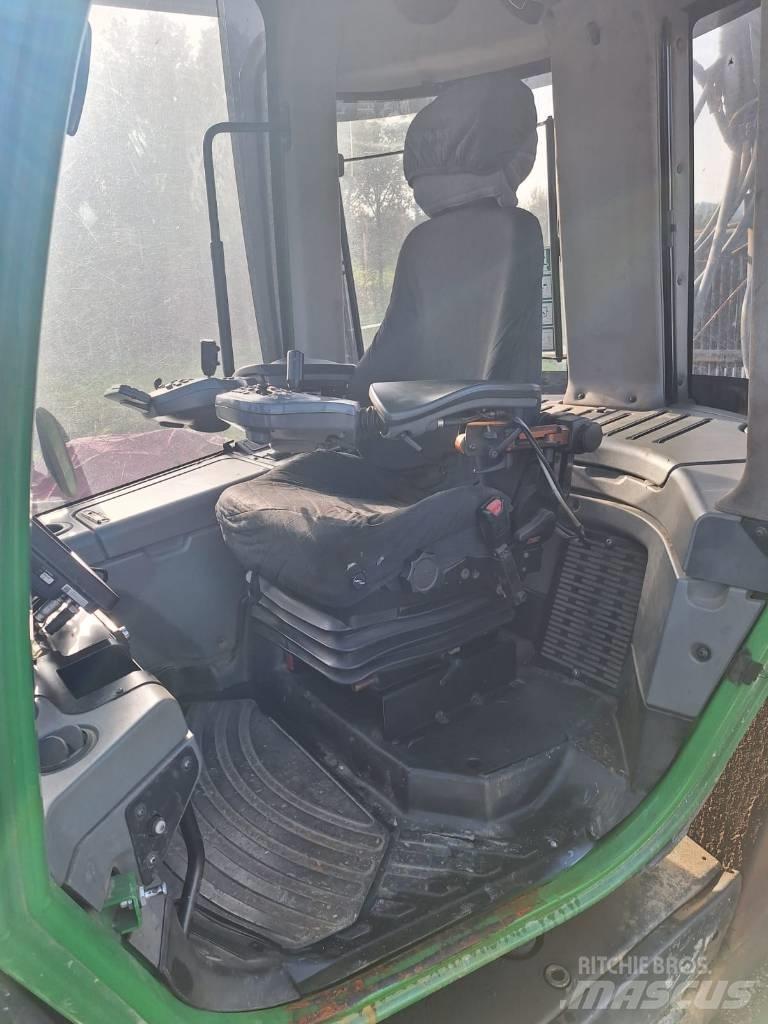 John Deere 1010 E Форвардеры