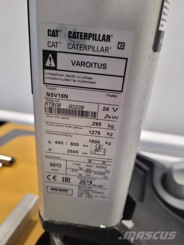 CAT NSV 16N Самоходные электроштабелёры