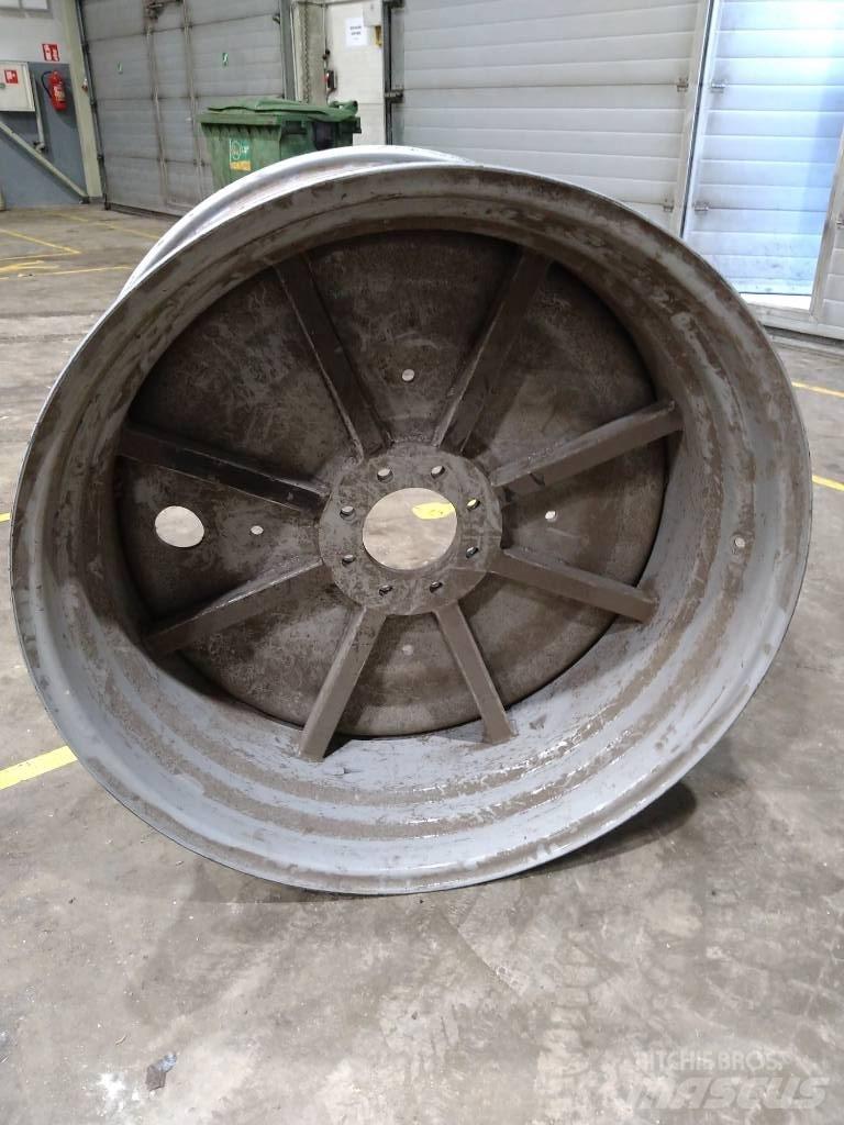 Massey Ferguson 7718 Шины и колёса