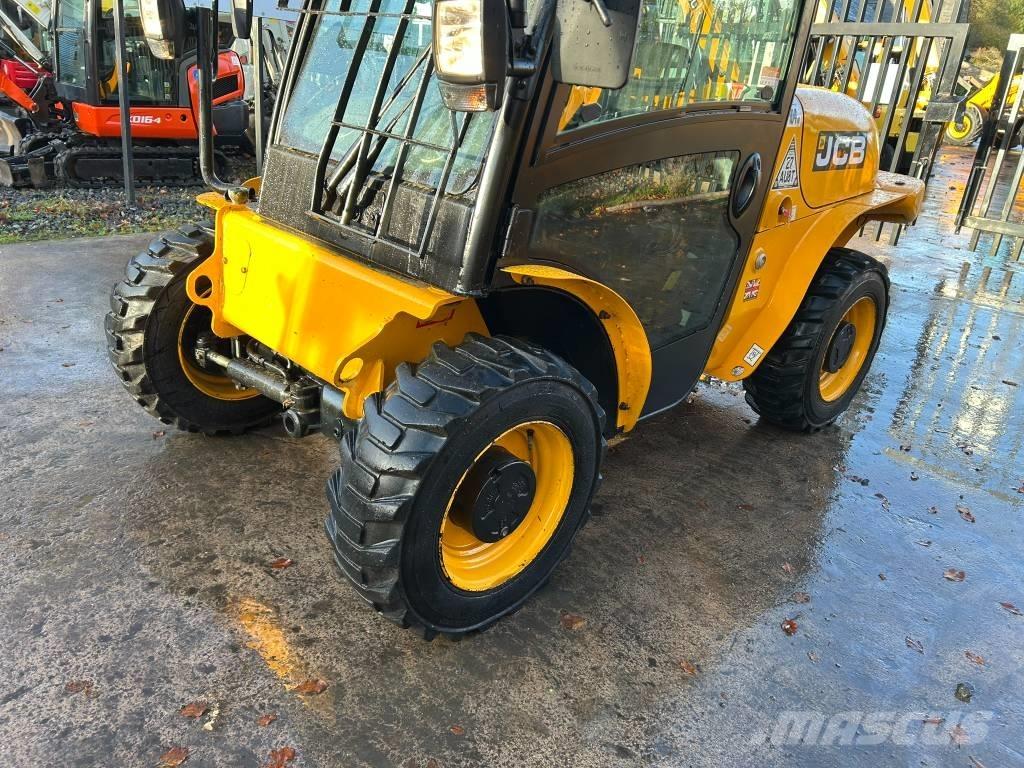 JCB 520-40 Телескопические погрузчики