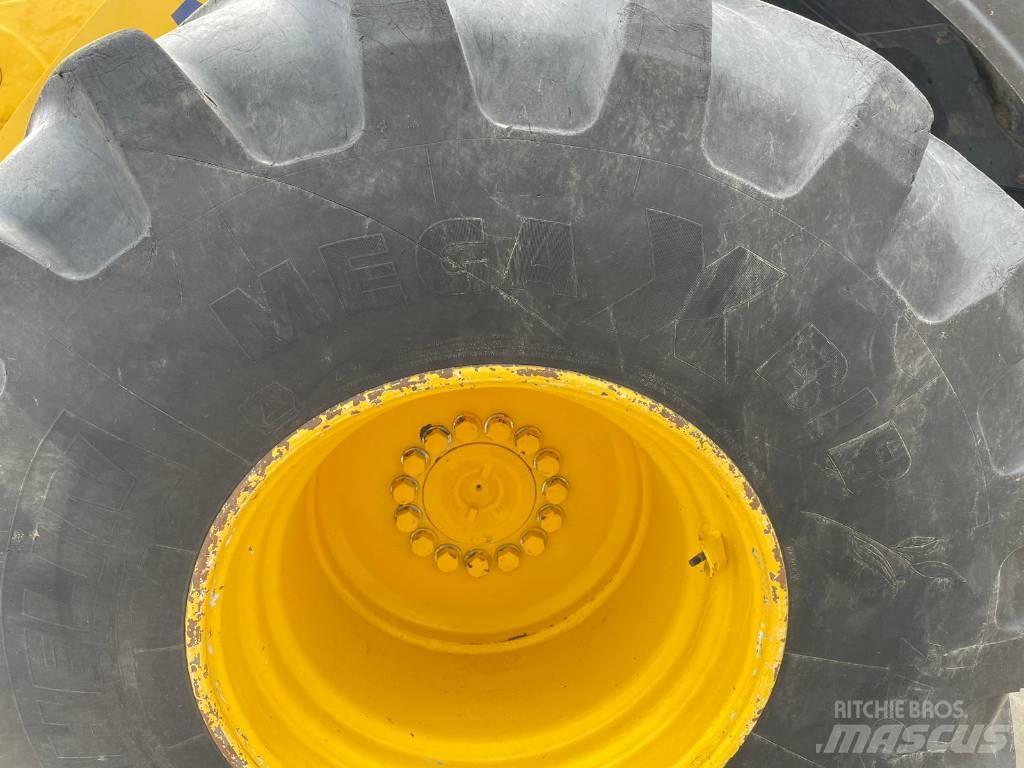 Komatsu WA320-8 Фронтальные погрузчики
