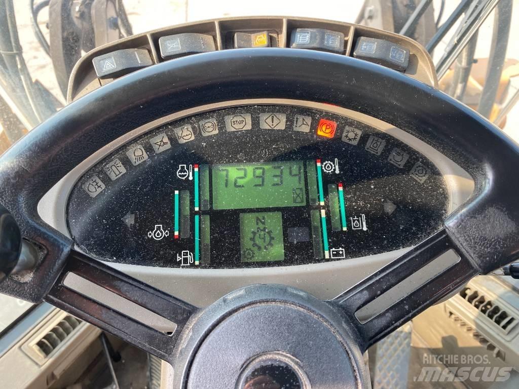 CASE 621 D XT Фронтальные погрузчики