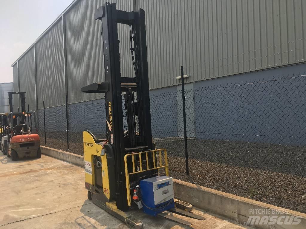 Hyster N35ZDR Ричтраки