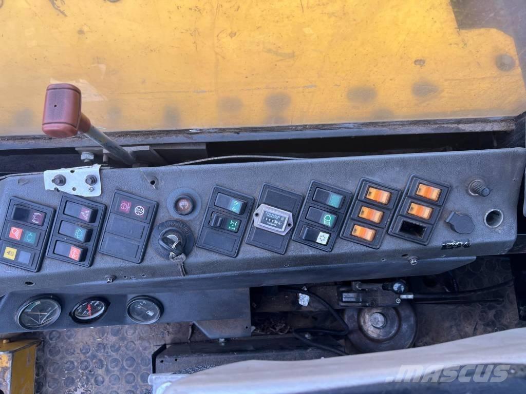 Yanmar C 60 R Гусеничные самосвалы