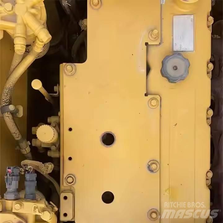 CAT 323 D2L Гусеничные экскаваторы