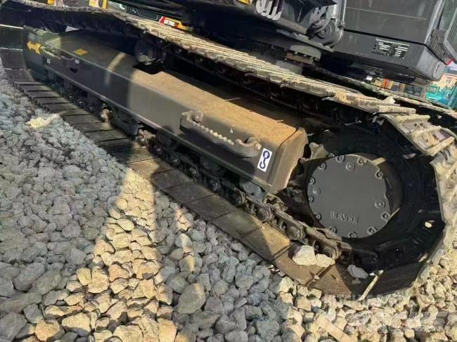 Volvo EC 140 Гусеничные экскаваторы