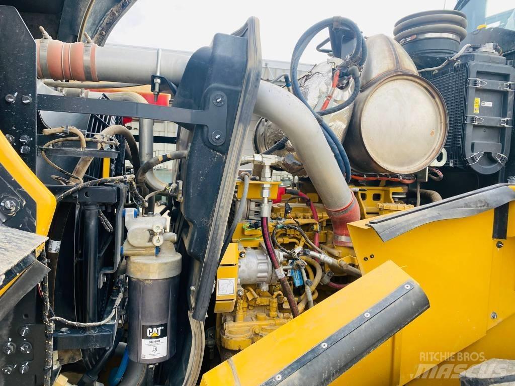 CAT 972 Фронтальные погрузчики