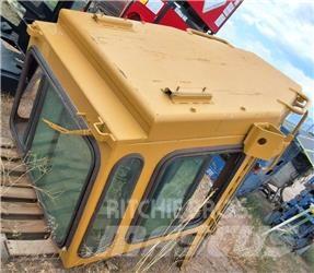 CAT D 8 R Гусеничные бульдозеры