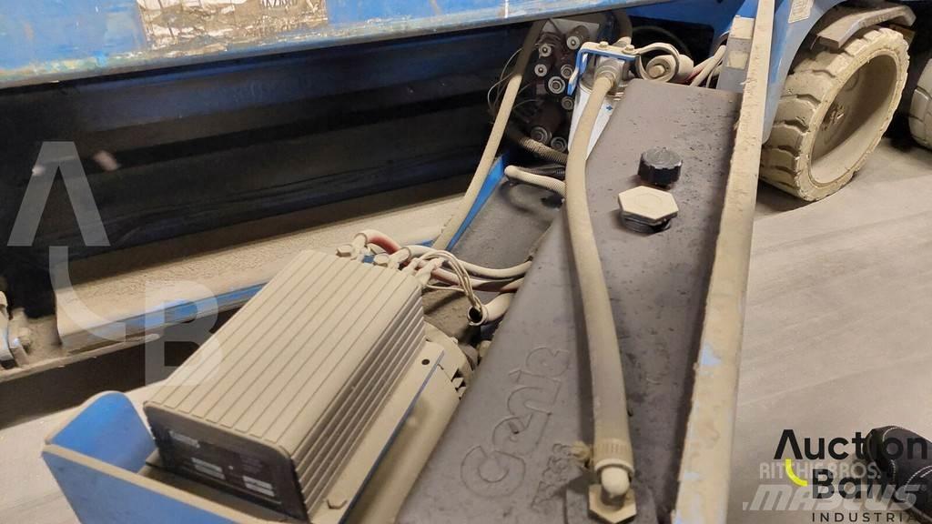 Genie GS 2646 Ножничные подъемники