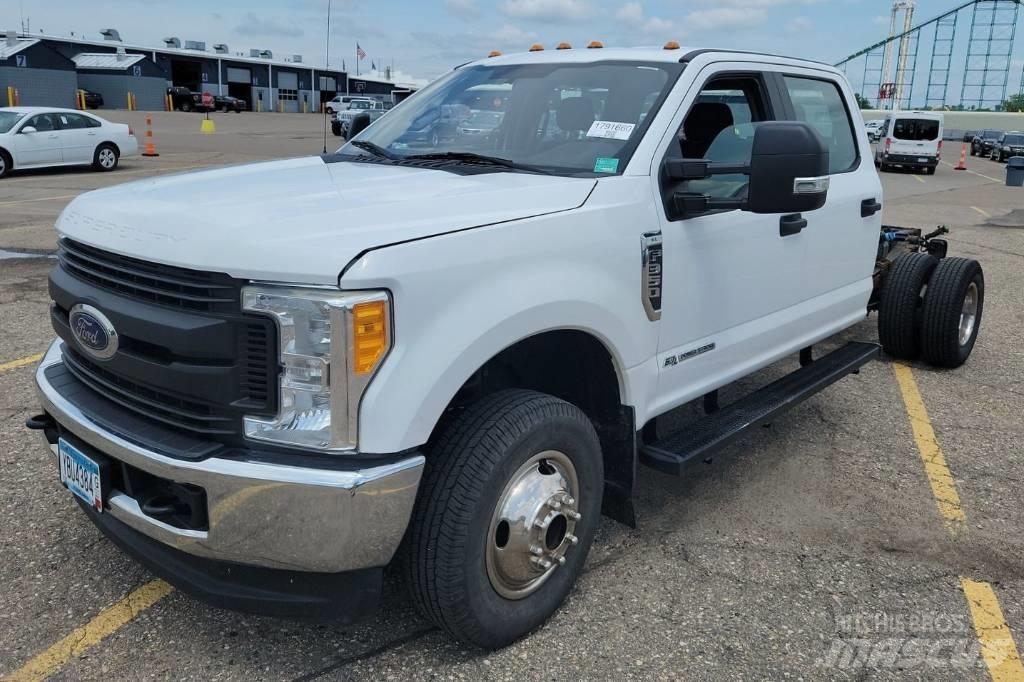 Ford F 350 XL SD Шасси с кабиной