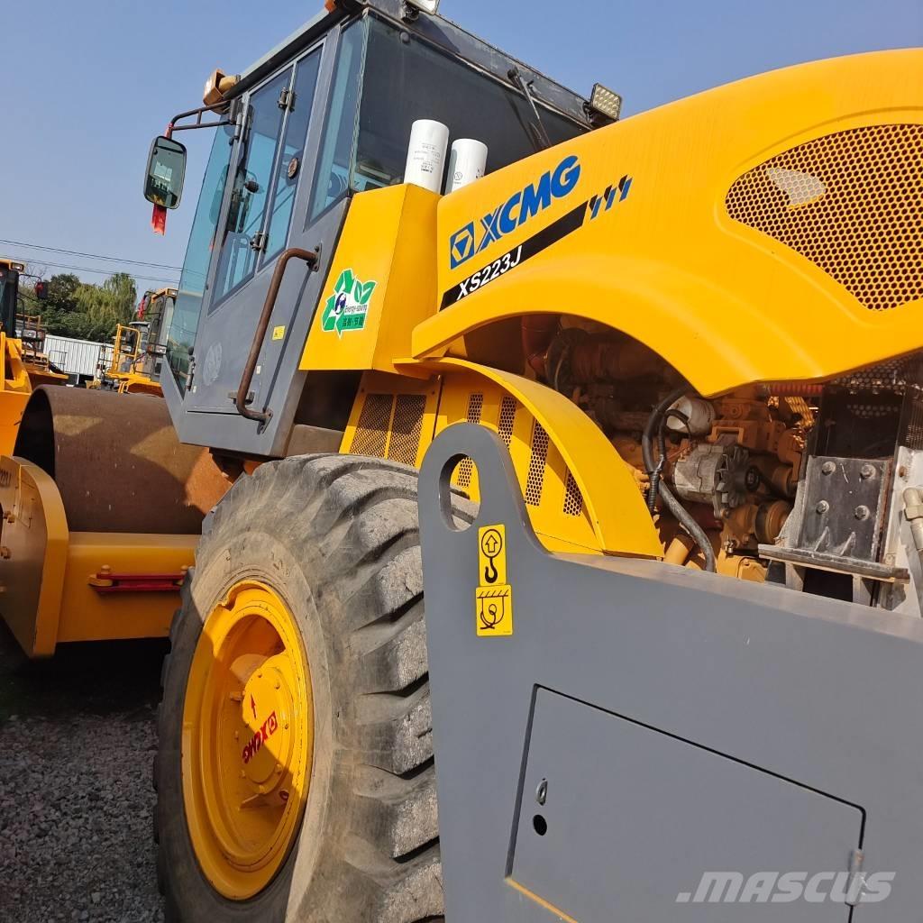 XCMG XS223J Грунтовые катки