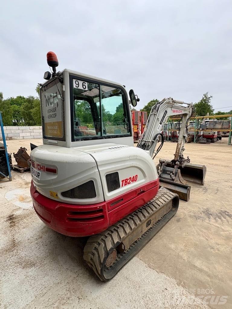 Takeuchi TB 240 Мини-экскаваторы