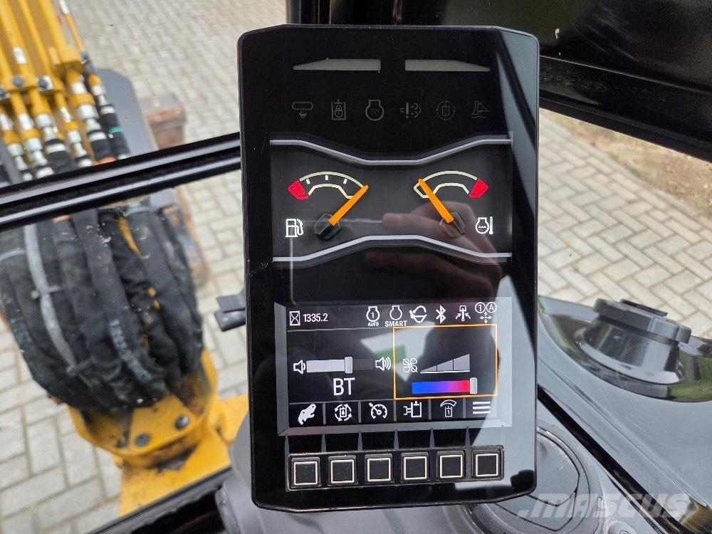 CAT 302.7CR Мини-экскаваторы