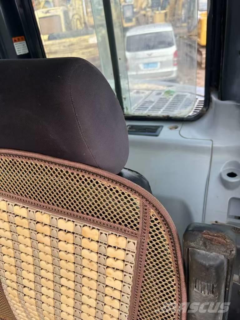Komatsu PC 128 US Гусеничные экскаваторы