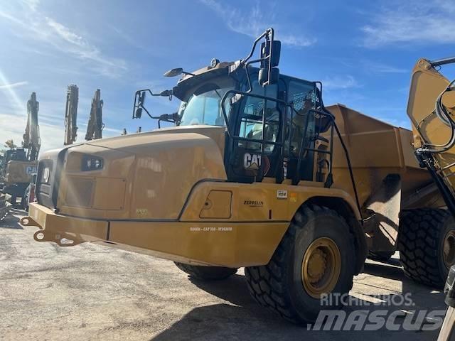 CAT 730 Шарнирно-сочленённые самосвалы
