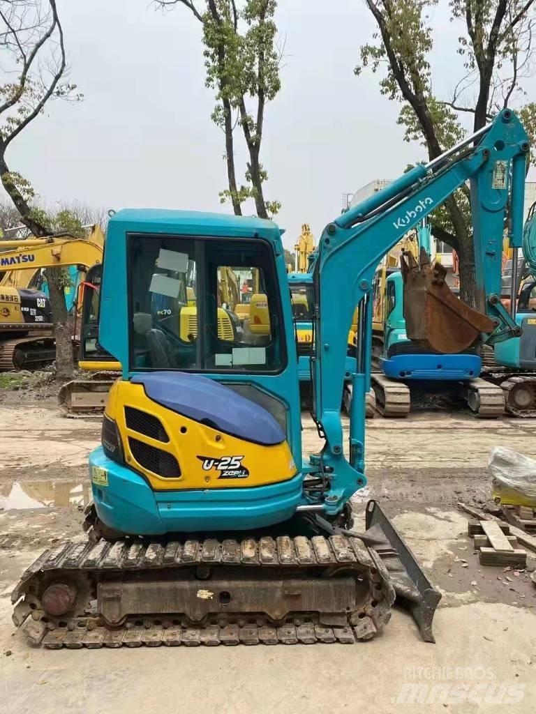 Kubota U 25 Мини-экскаваторы