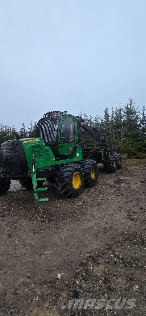 John Deere 1210 E Форвардеры