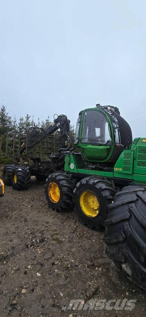 John Deere 1210 E Форвардеры