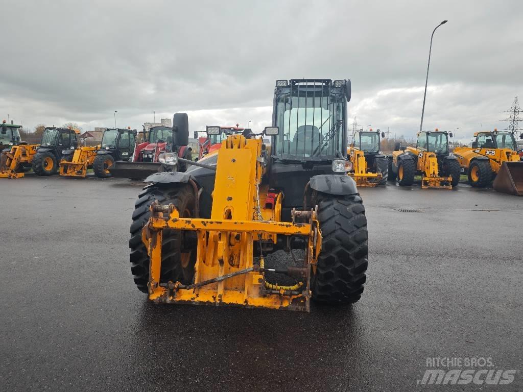 JCB 536-60 Agri Сельскохозяйственные телескопические погрузчики