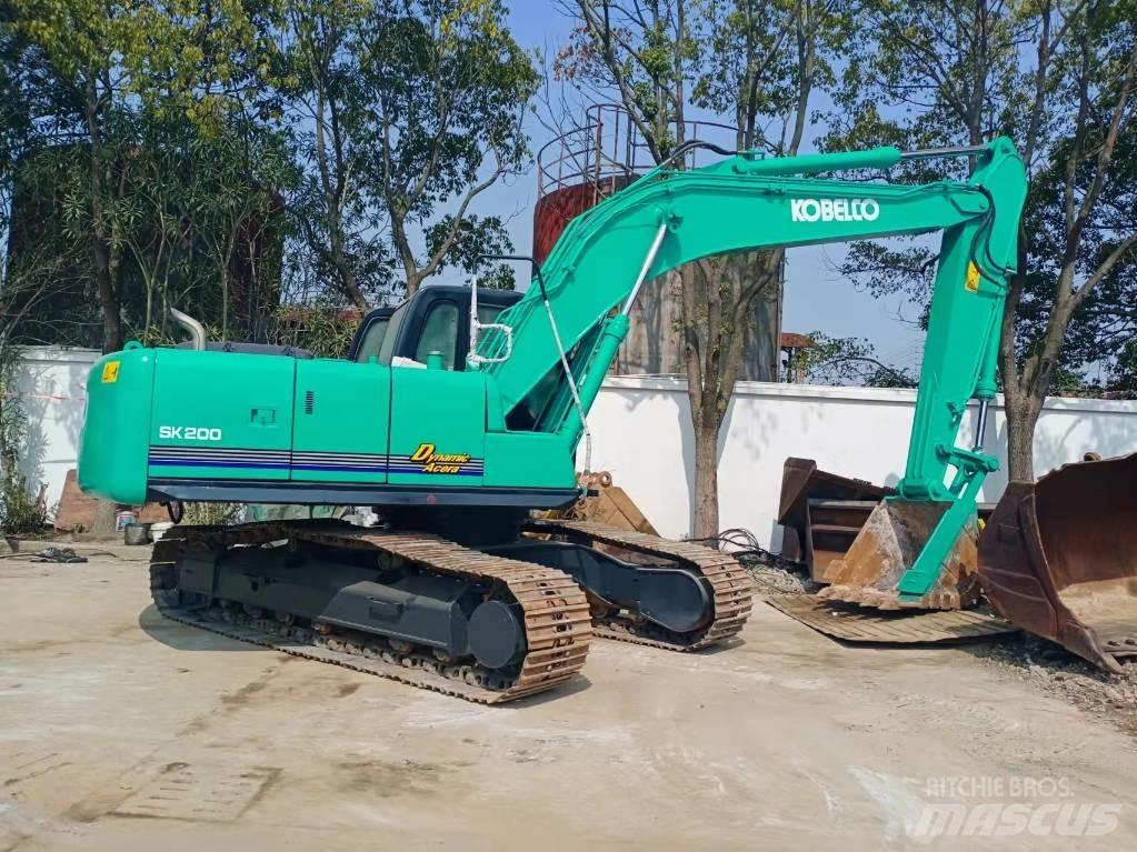 Kobelco SK 200 Гусеничные экскаваторы