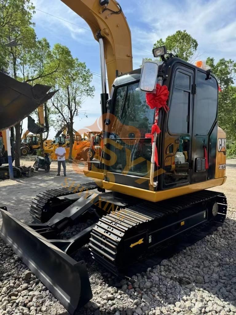 CAT 307 E2 Малые экскаваторы 7т-12т