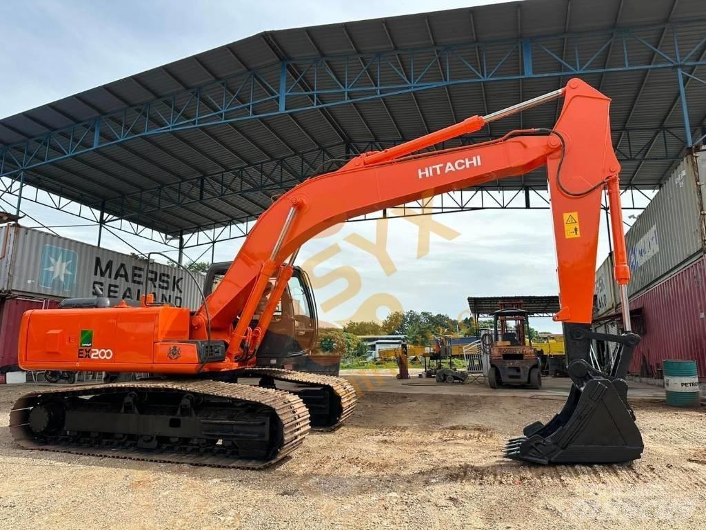 Hitachi EX 200 Гусеничные экскаваторы