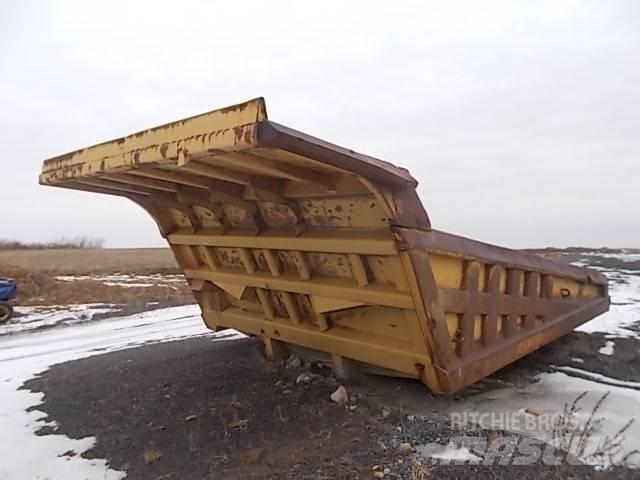 CAT 777B Карьерные самосвалы