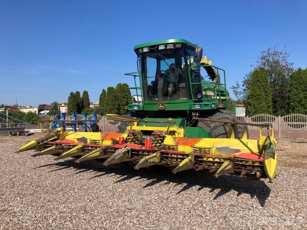 John Deere 7300 Самоходные кормоуборочные комбайны