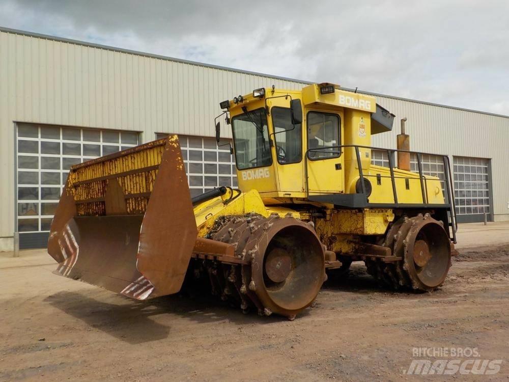 Bomag BC 671 RB Уплотнители для закладки отходов