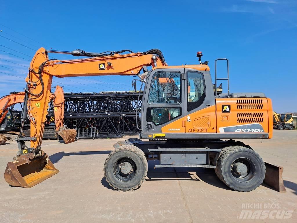 Doosan DX140W-5 Колёсные экскаваторы