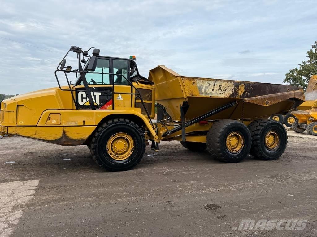 CAT 730 C Шарнирно-сочленённые самосвалы
