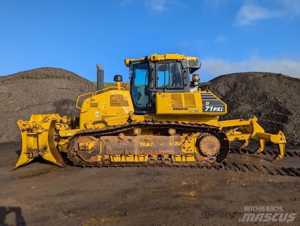 Komatsu D71PXi-24 Гусеничные бульдозеры