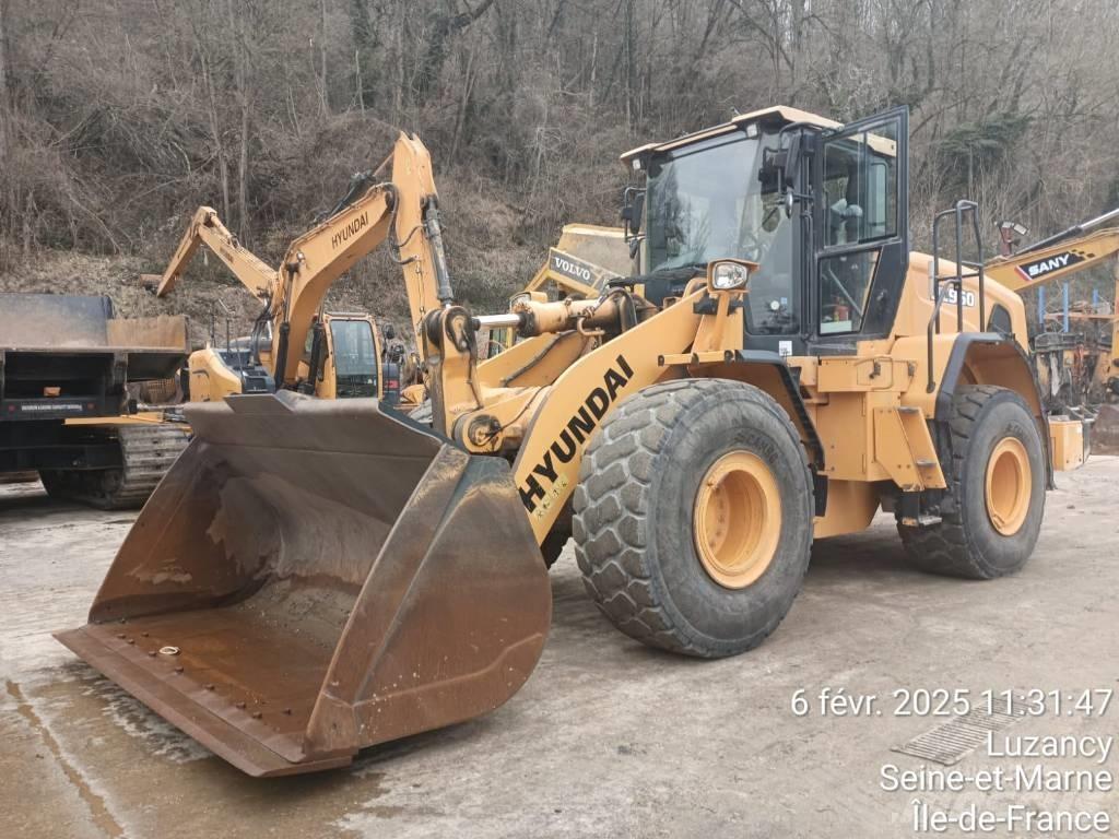 Hyundai HL 960 Фронтальные погрузчики