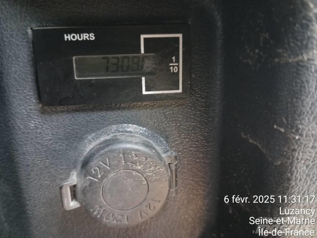 Hyundai HL 960 Фронтальные погрузчики