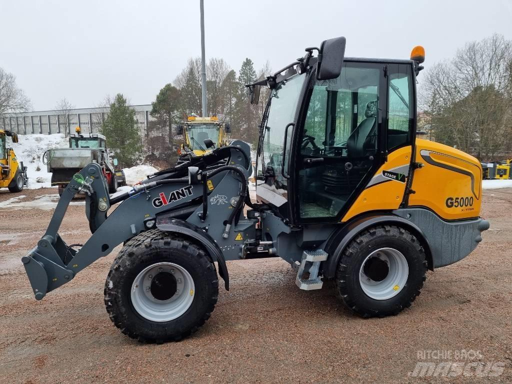 GiANT G 5000 Фронтальные погрузчики