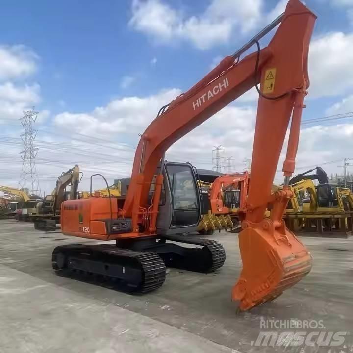 Hitachi EX120 Гусеничные экскаваторы